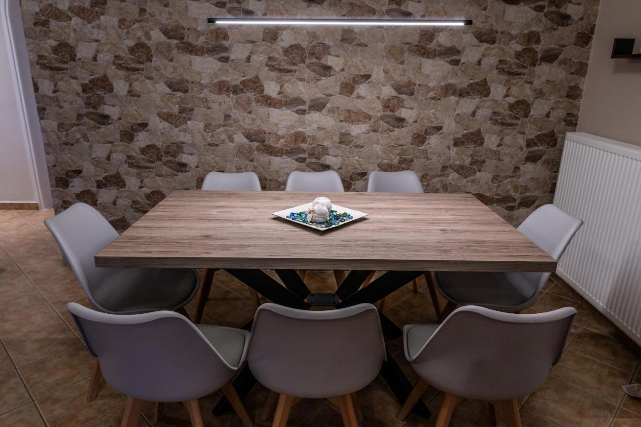 G.R Luxury Apartment Kalligoni Екстер'єр фото