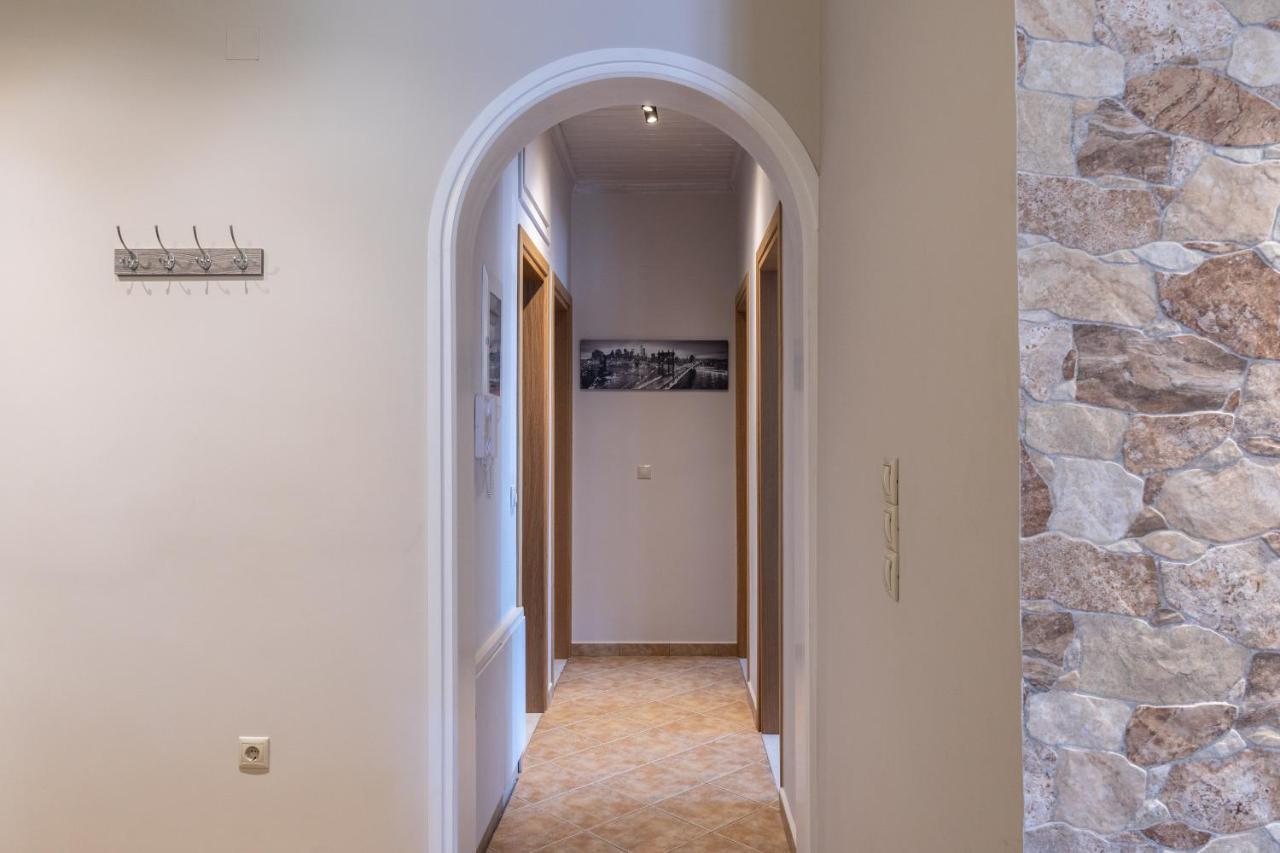 G.R Luxury Apartment Kalligoni Екстер'єр фото